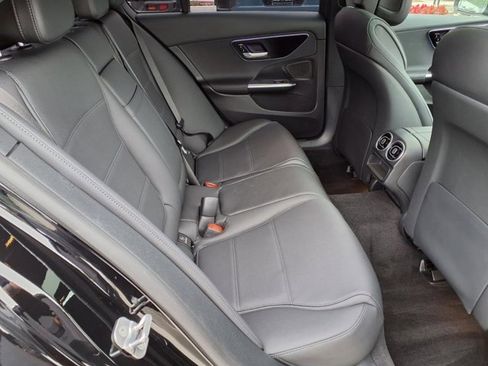 Used 2024 Mercedes-Benz C 300 Sedan image 19