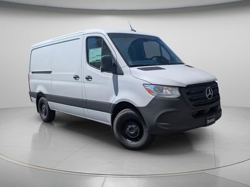 New 2026 Mercedes-Benz Sprinter 2500 image 2