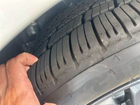 Certified 2024 Honda Accord EX-L image 5