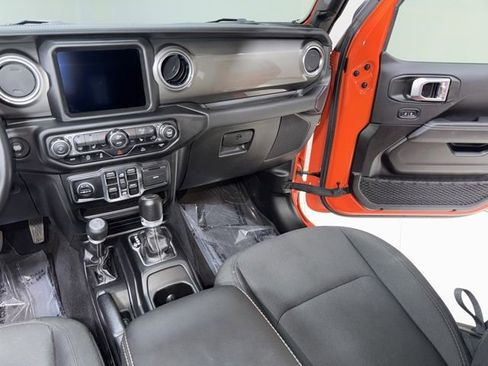 Used 2023 Jeep Wrangler Unlimited Sahara w/ LED Lighting Group AWD/4WD image 25