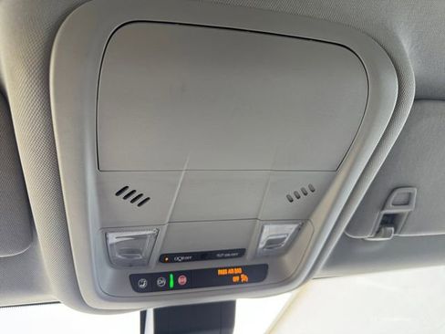 Used 2023 Chevrolet Equinox LS w/ LS Convenience Package FWD image 26