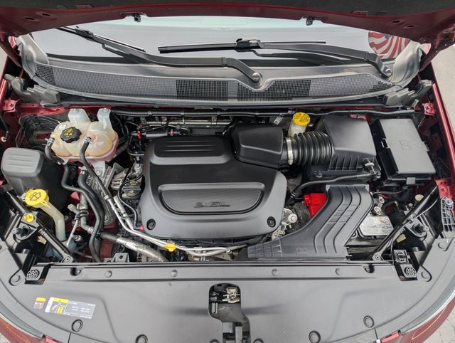 Used 2023 Chrysler Pacifica Touring-L FWD image 30