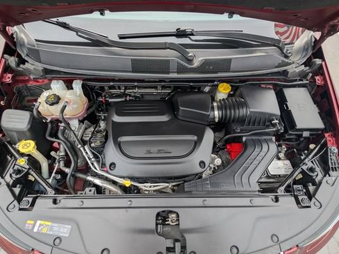 Used 2023 Chrysler Pacifica Touring-L FWD image 30