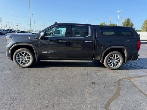 Used 2023 GMC Sierra 1500 Denali AWD/4WD image 9