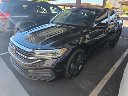 Used 2023 Volkswagen Jetta SE w/ Panoramic Sunroof Package
