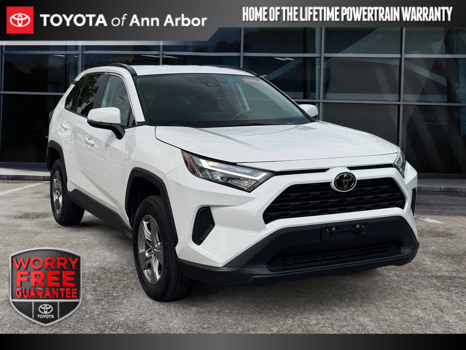 Used 2024 Toyota RAV4 XLE FWD image 1