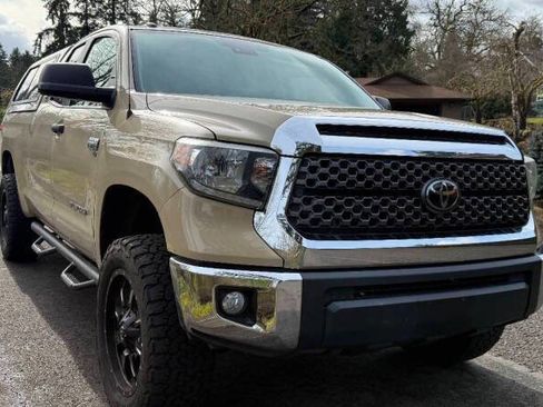 Used 2018 Toyota Tundra SR5 image 9