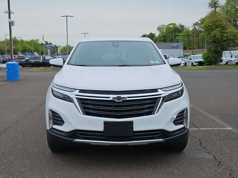 Used 2024 Chevrolet Equinox LT w/ LPO, Floor Liner Package AWD/4WD image 2