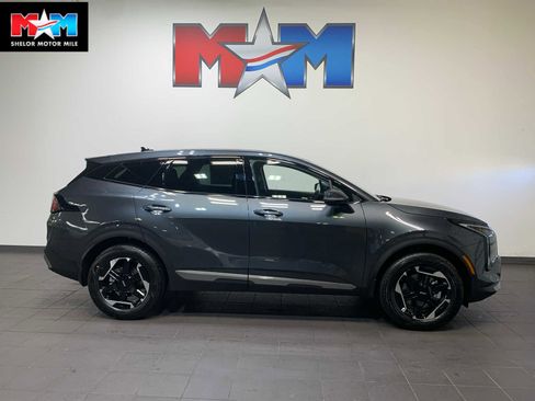 New 2026 Kia Sportage S image 1