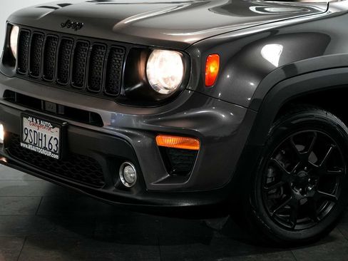 Used 2020 Jeep Renegade Altitude FWD image 10