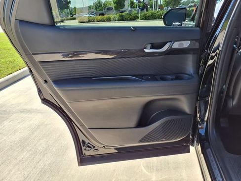 Used 2025 Hyundai Palisade Calligraphy AWD/4WD image 19