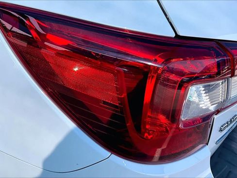 Used 2017 Subaru Outback 2.5i Limited AWD/4WD image 29