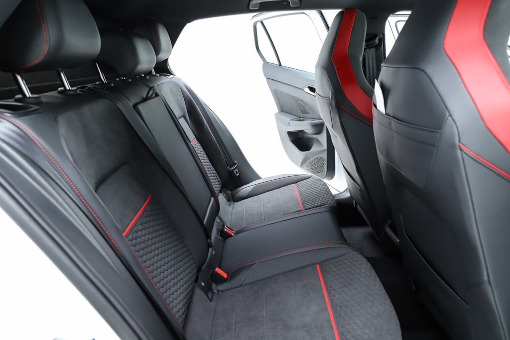 New 2026 Volkswagen GTI SE FWD image 37