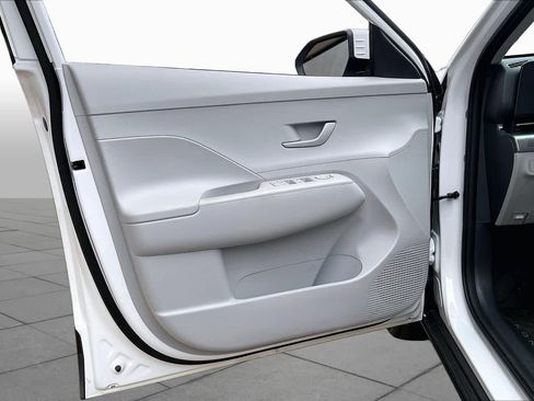 Used 2026 Hyundai Kona SE FWD image 21