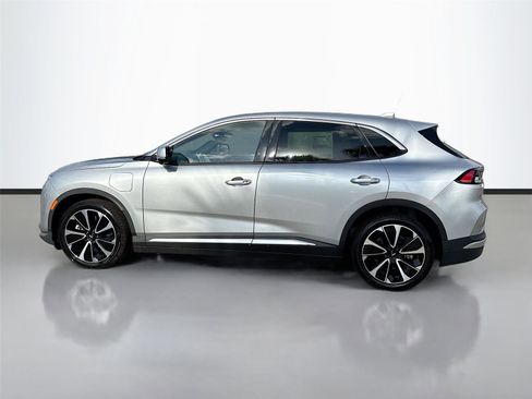 New 2025 VinFast VF 8 Plus image 4