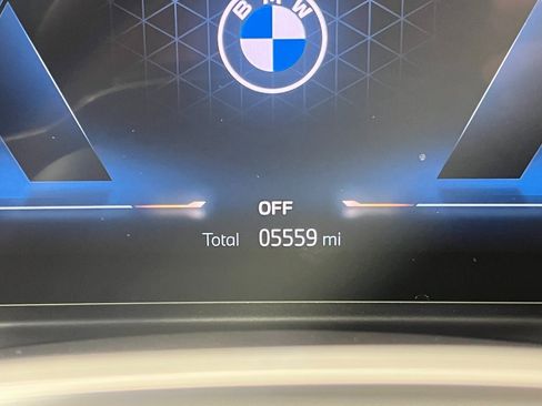 Certified 2025 BMW 330i xDrive Sedan w/ Convenience Package image 2