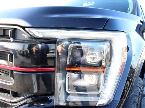 Used 2021 Ford F150 Lariat w/ Equipment Group 502A High image 11