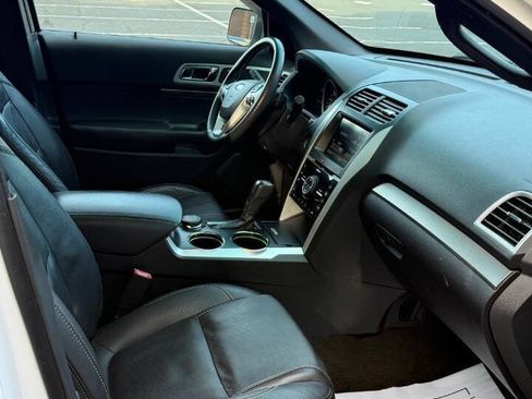 Used 2014 Ford Explorer Sport w/ Equipment Group 401A AWD/4WD image 12