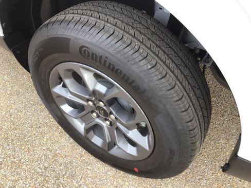 New 2026 Ford Maverick XLT image 15