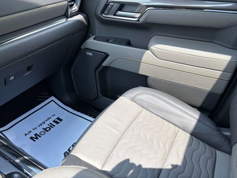 Used 2025 Chevrolet Silverado 1500 ZR2 w/ Technology Package AWD/4WD image 33