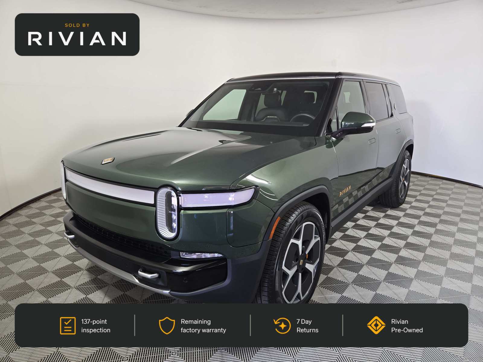 Used 2024 Rivian R1S Adventure Quad AWD/4WD image 1