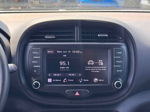 Used 2022 Kia Soul LX FWD image 26