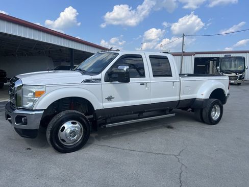 Used 2015 Ford F350 Lariat w/ Chrome Package AWD/4WD image 6