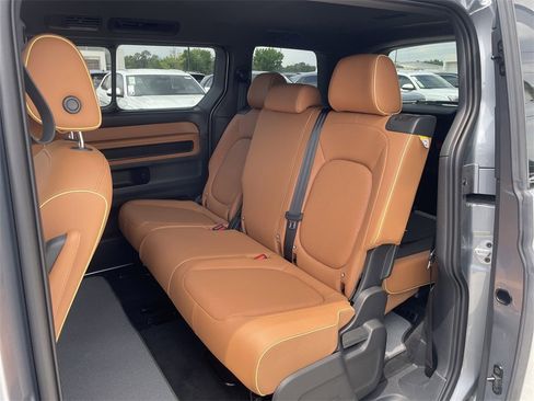 New 2025 Volkswagen ID. Buzz Pro S image 24