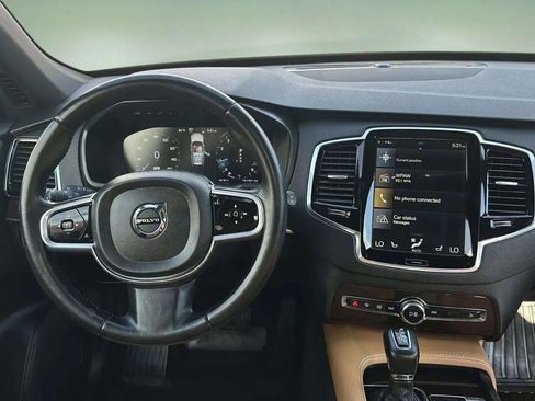 Used 2017 Volvo XC90 T6 Momentum w/ Vision Package image 28