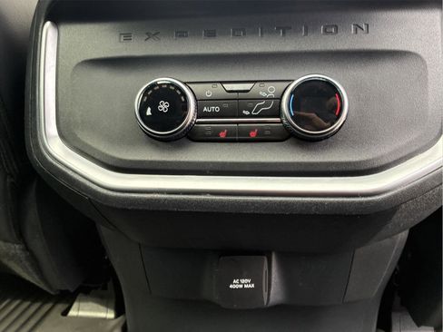Used 2025 Ford Expedition Tremor image 16
