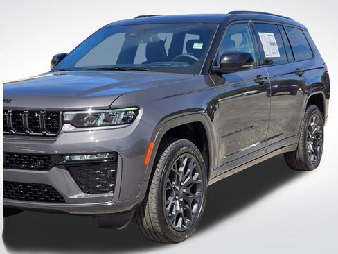New 2026 Jeep Grand Cherokee L Summit AWD/4WD image 41
