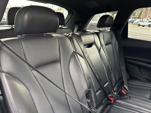 Used 2018 Audi Q7 3.0T Premium Plus w/ Premium Plus Package image 23