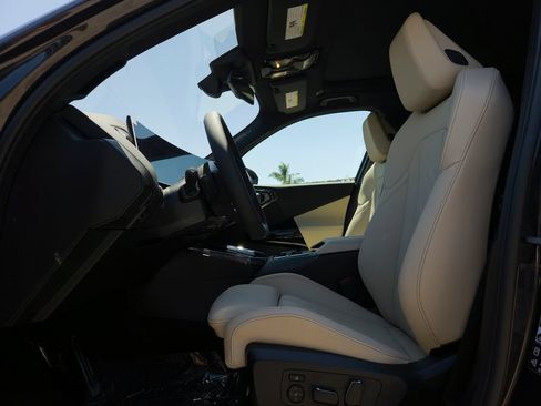 New 2026 BMW X3 xDrive30i w/ M Sport Package AWD/4WD image 7