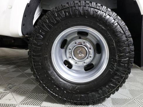 Used 2024 Ford F350 King Ranch w/ Chrome Package image 51