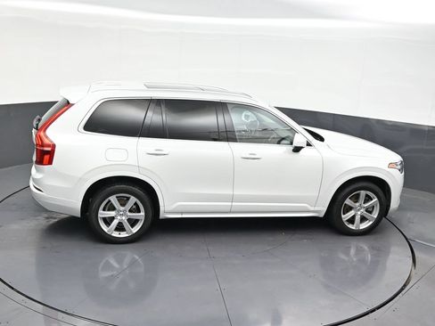 Used 2022 Volvo XC90 T5 Momentum FWD image 20