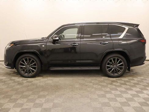 Used 2025 Lexus LX 600 F Sport image 16