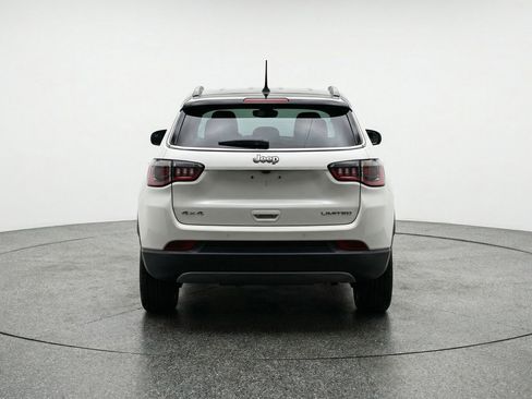 Used 2025 Jeep Compass Limited AWD/4WD image 7