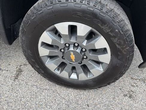 New 2026 Chevrolet Silverado 2500 Custom w/ Custom Value Package AWD/4WD image 9