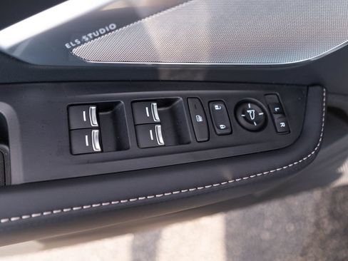 Certified 2025 Acura RDX SH-AWD w/ Technology Package image 25