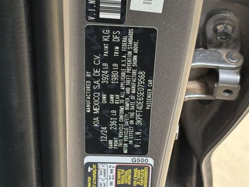 Used 2025 Kia K4 FWD image 28