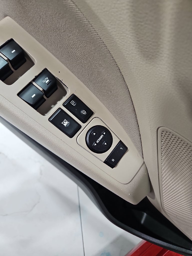 Used 2019 Hyundai Elantra Value Edition FWD image 12