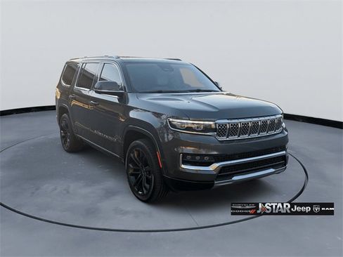 Used 2022 Jeep Grand Wagoneer Series II w/ Convenience Group III image 3