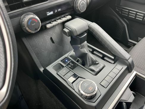 Used 2025 Toyota 4Runner SR5 image 41