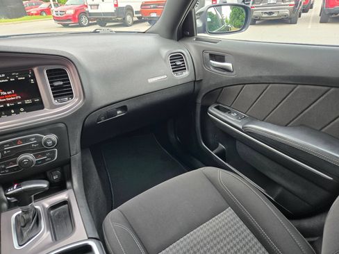 Used 2023 Dodge Charger SXT RWD image 11