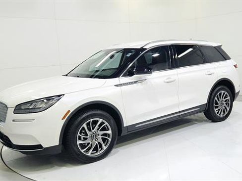 Used 2022 Lincoln Corsair AWD w/ Equipment Group 101A image 3