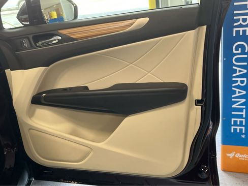 Used 2016 Lincoln MKC Select w/ Select Plus Package AWD/4WD image 46