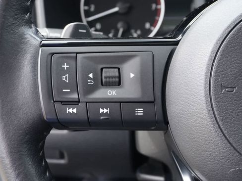 Used 2023 Nissan Rogue SL w/ SL Premium Package image 27