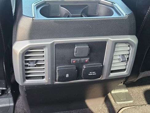 Used 2018 Ford F150 Platinum w/ Equipment Group 701A Luxury image 19
