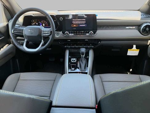 New 2026 Chevrolet Colorado ZR2 w/ Technology Package AWD/4WD image 11
