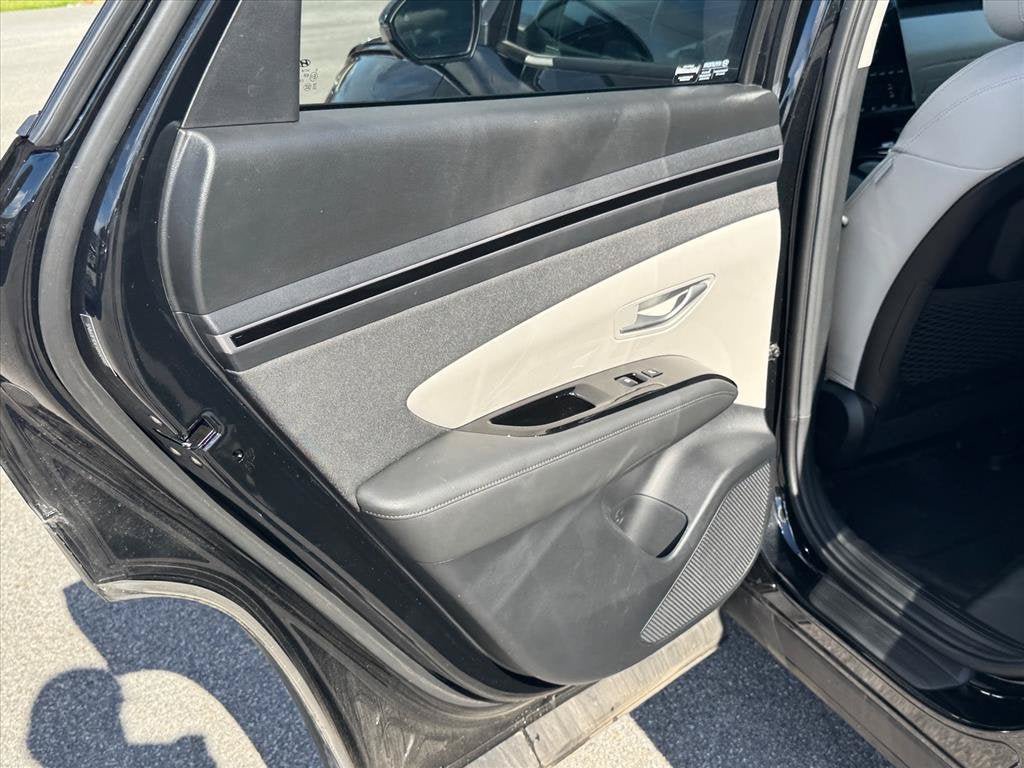 Used 2024 Hyundai Tucson Limited FWD image 13